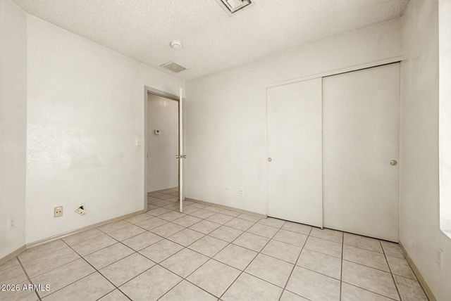 818 W ORAIBI Drive, Phoenix, AZ 85027