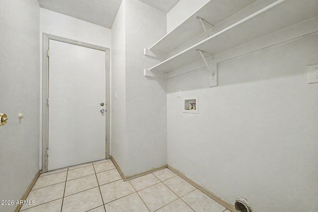 818 W ORAIBI Drive, Phoenix, AZ 85027