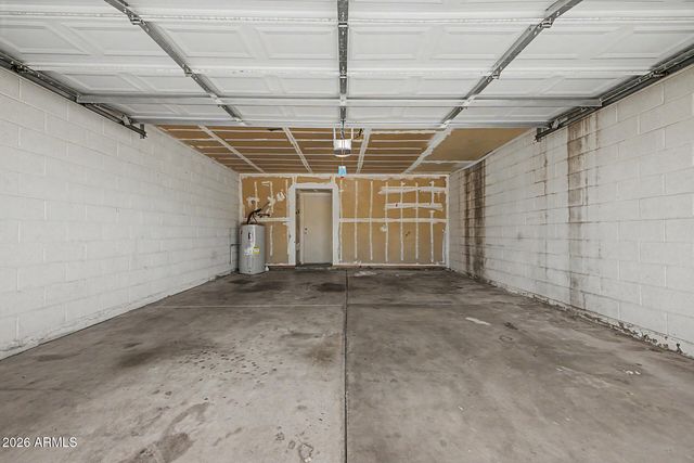 818 W ORAIBI Drive, Phoenix, AZ 85027