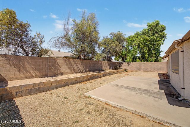 818 W ORAIBI Drive, Phoenix, AZ 85027