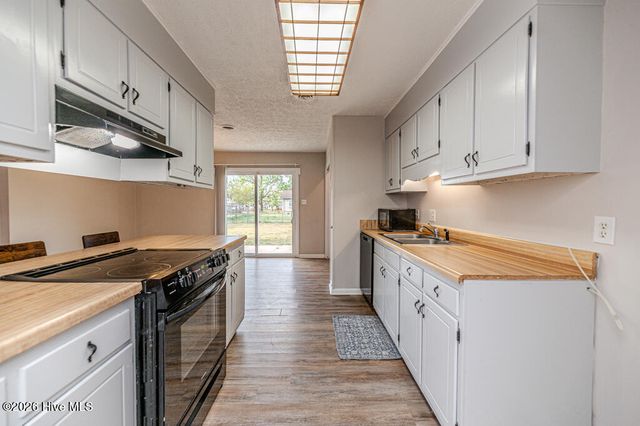 6553 Gristmill Road, Fayetteville, NC 28314