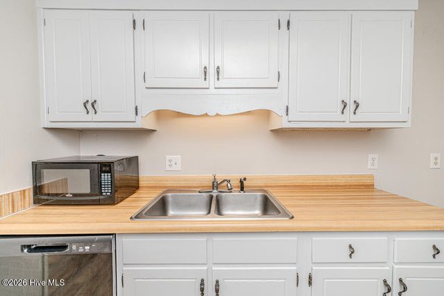 6553 Gristmill Road, Fayetteville, NC 28314