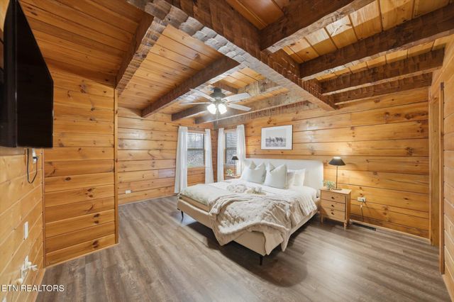 4372 Boogertown Rd 1, Sevierville, TN 37876