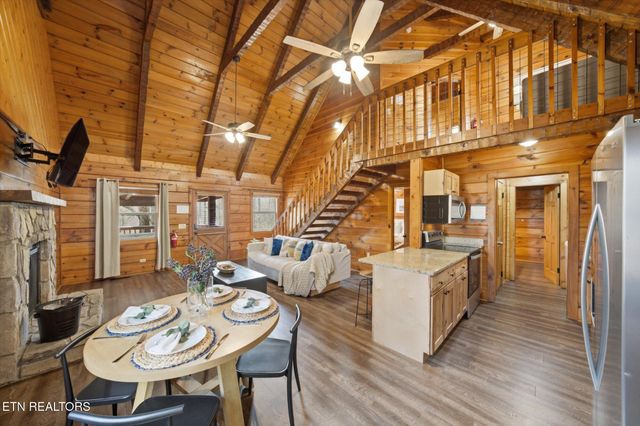 4372 Boogertown Rd 1, Sevierville, TN 37876