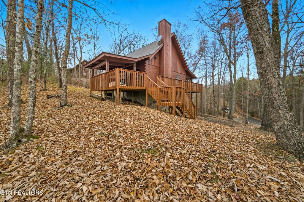 4372 Boogertown Rd 1, Sevierville, TN 37876