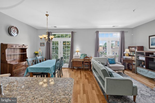 1581 RENATE DR, Woodbridge, VA 22192