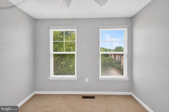 1581 RENATE DR, Woodbridge, VA 22192