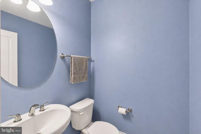 1581 RENATE DR, Woodbridge, VA 22192
