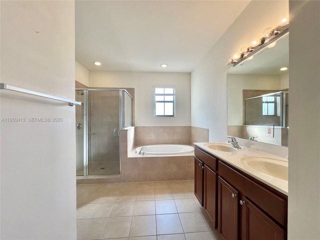 15153 SW 117 TER, Kendall, FL 33196