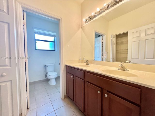 15153 SW 117 TER, Kendall, FL 33196