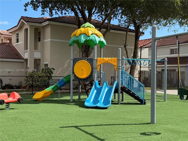 15153 SW 117 TER, Kendall, FL 33196