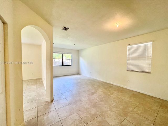 15153 SW 117 TER, Kendall, FL 33196