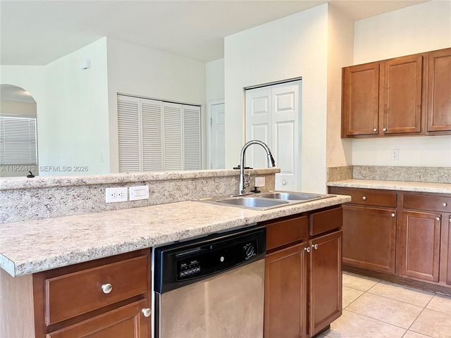 15153 SW 117 TER, Kendall, FL 33196