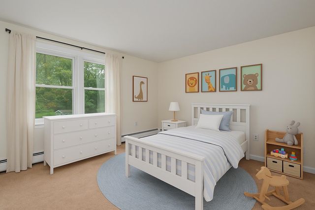 7 R Desforge Lane R, Derry, NH 03038