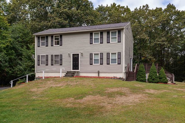 7 R Desforge Lane R, Derry, NH 03038