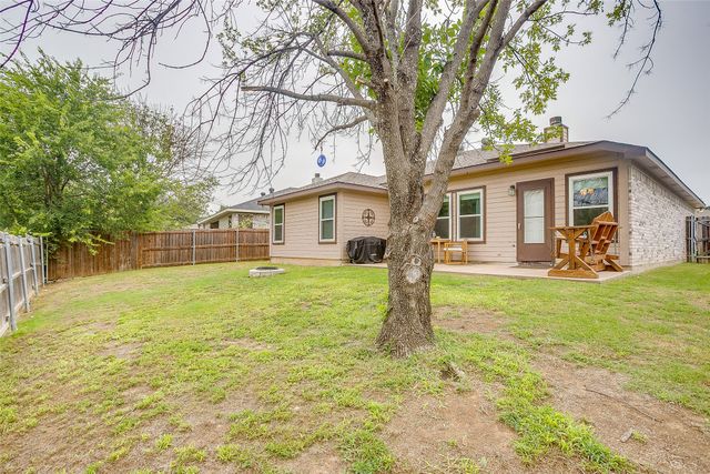 6401 Riverwater Trail, Fort Worth, TX 76179