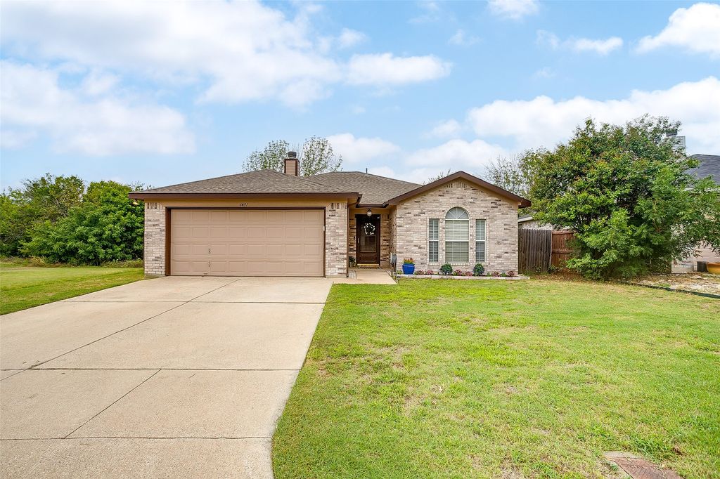 6401 Riverwater Trail, Fort Worth, TX 76179