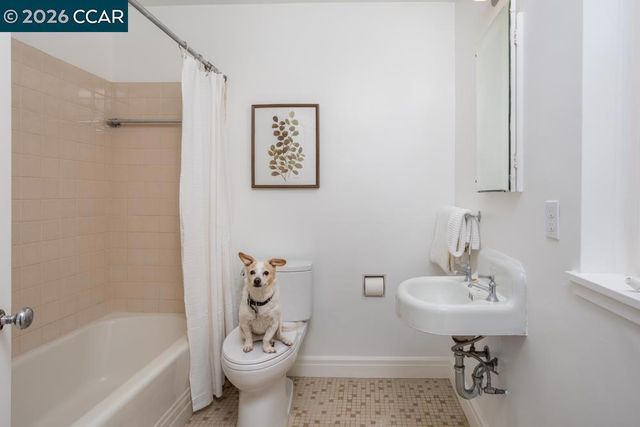 1040 Park Hills Rd, Berkeley, CA 94708