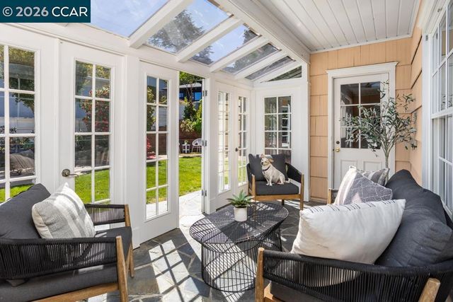 1040 Park Hills Rd, Berkeley, CA 94708