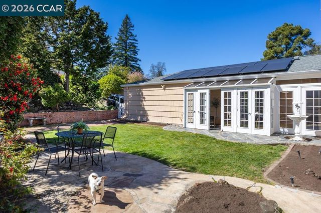 1040 Park Hills Rd, Berkeley, CA 94708