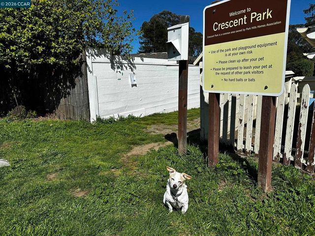 1040 Park Hills Rd, Berkeley, CA 94708