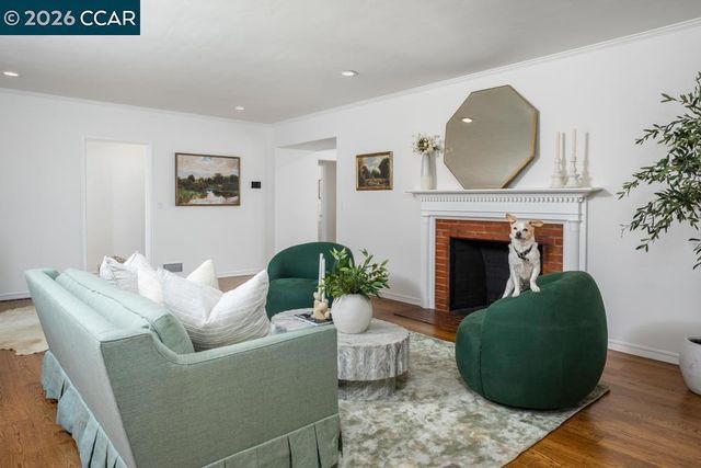 1040 Park Hills Rd, Berkeley, CA 94708