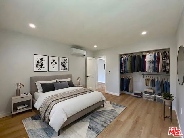 3207 W 3rd Street 4, Los Angeles, CA 90020