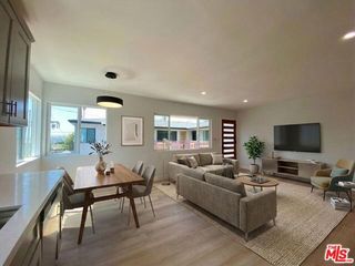 3207 W 3rd Street 4, Los Angeles, CA 90020