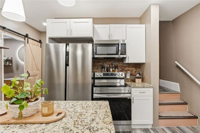 1629 Streets Run Road, Baldwin Boro, PA 15236