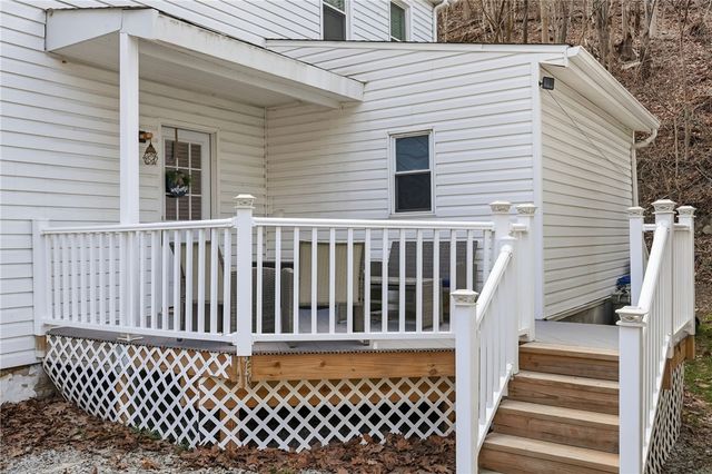 1629 Streets Run Road, Baldwin Boro, PA 15236