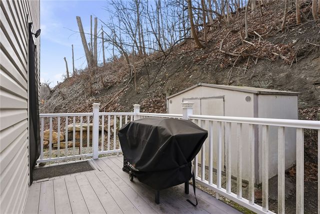 1629 Streets Run Road, Baldwin Boro, PA 15236