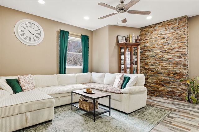 1629 Streets Run Road, Baldwin Boro, PA 15236