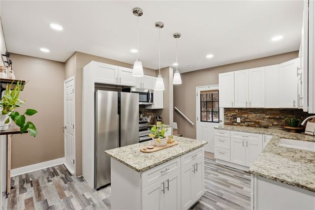 1629 Streets Run Road, Baldwin Boro, PA 15236