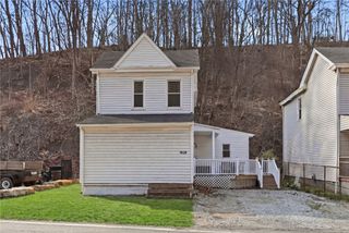 1629 Streets Run Road, Baldwin Boro, PA 15236