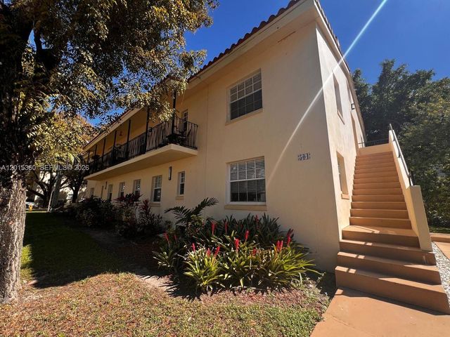 504 Santander Ave 2, Coral Gables, FL 33134