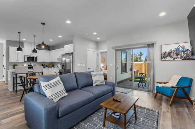 61579 SE Lucia Street, Bend, OR 97702