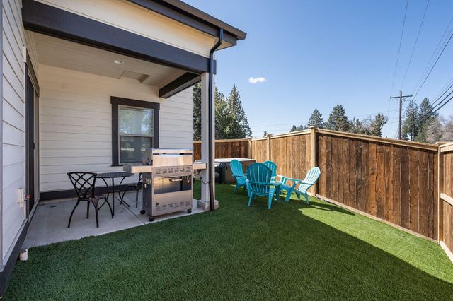 61579 SE Lucia Street, Bend, OR 97702