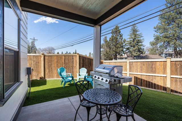 61579 SE Lucia Street, Bend, OR 97702