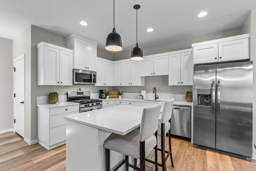 61579 SE Lucia Street, Bend, OR 97702