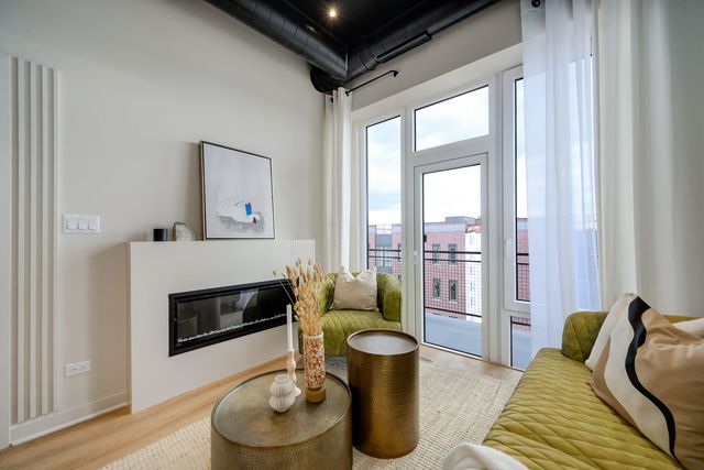 2725 Thatcher Avenue 506, River Grove, IL 60171