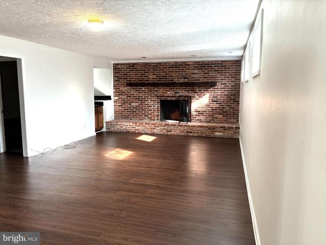 1232 PINE HILL RD, Mclean, VA 22101