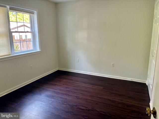 1232 PINE HILL RD, Mclean, VA 22101