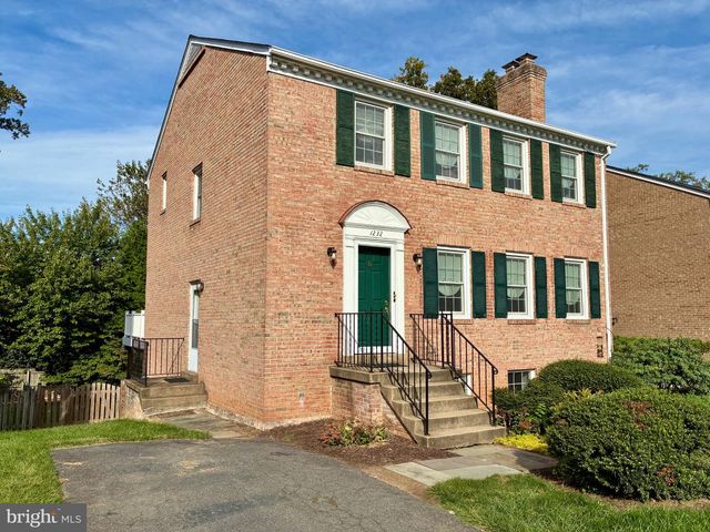 1232 PINE HILL RD, Mclean, VA 22101