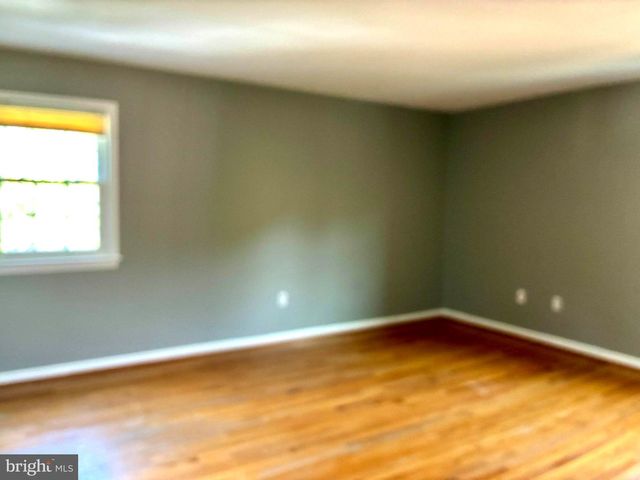1232 PINE HILL RD, Mclean, VA 22101