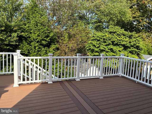1232 PINE HILL RD, Mclean, VA 22101