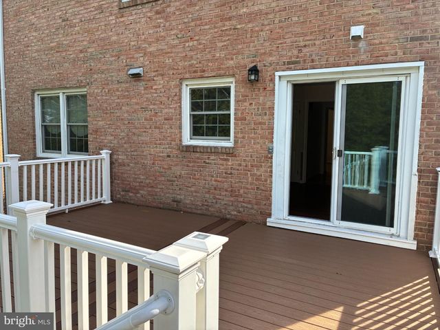 1232 PINE HILL RD, Mclean, VA 22101