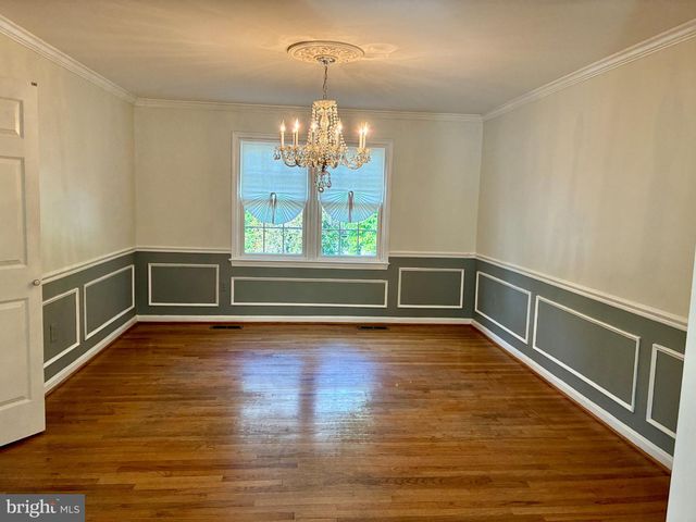 1232 PINE HILL RD, Mclean, VA 22101