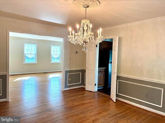 1232 PINE HILL RD, Mclean, VA 22101