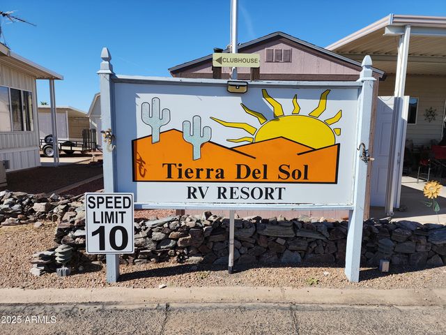 506 E FIESTA DEL SOL -- 32, Florence, AZ 85132