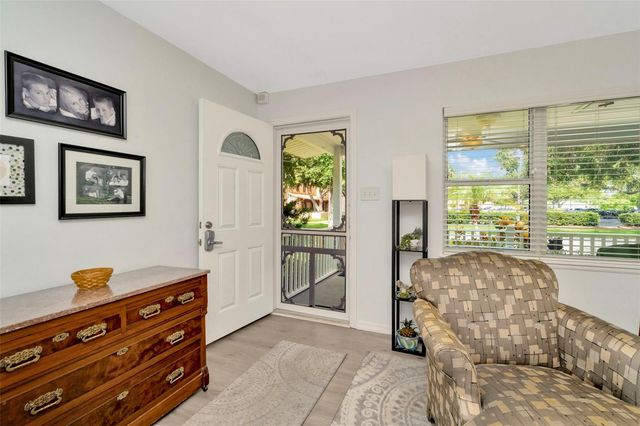 1308 HULL STREET S, Gulfport, FL 33707